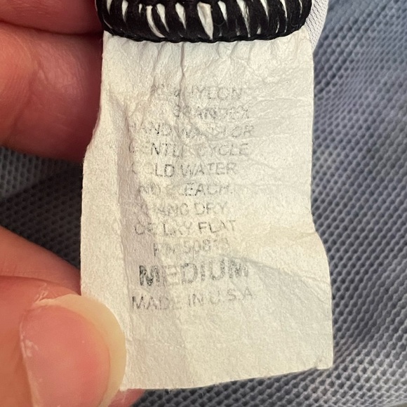 Blue/pink space dye Natalie leotard with zip high neck and mesh back - Picture 3 of 3